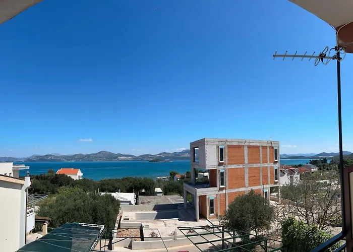 Apartment Aralo - Veraja